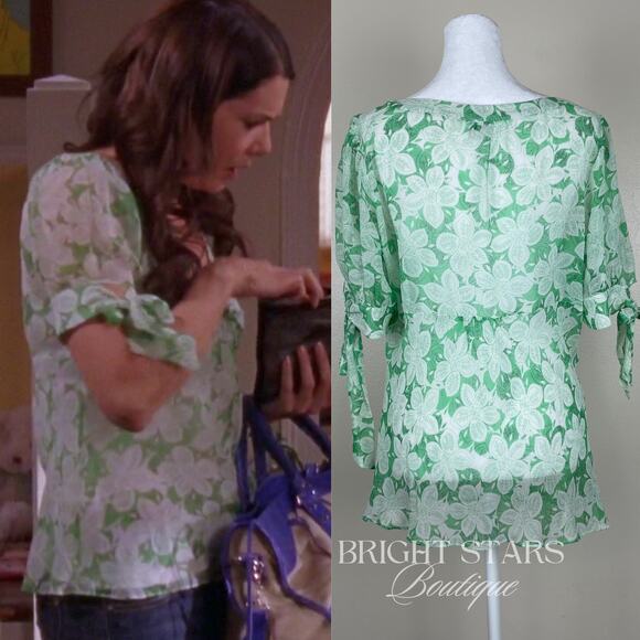 Rare Green Blouse ASO Lorelai Gilmore Girls V-Neck Semi Sheer Floral Pattern - Picture 2 of 10